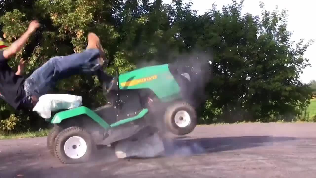 Thumbnail for Tractor Willie