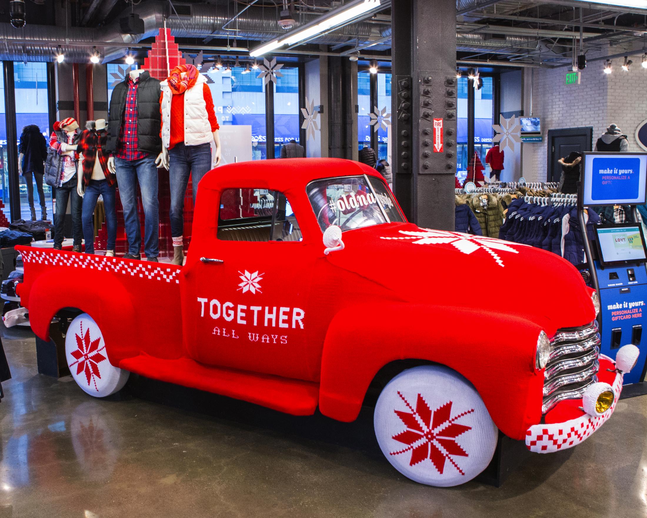 Thumbnail for Old Navy Holiday Yarn Bombing -