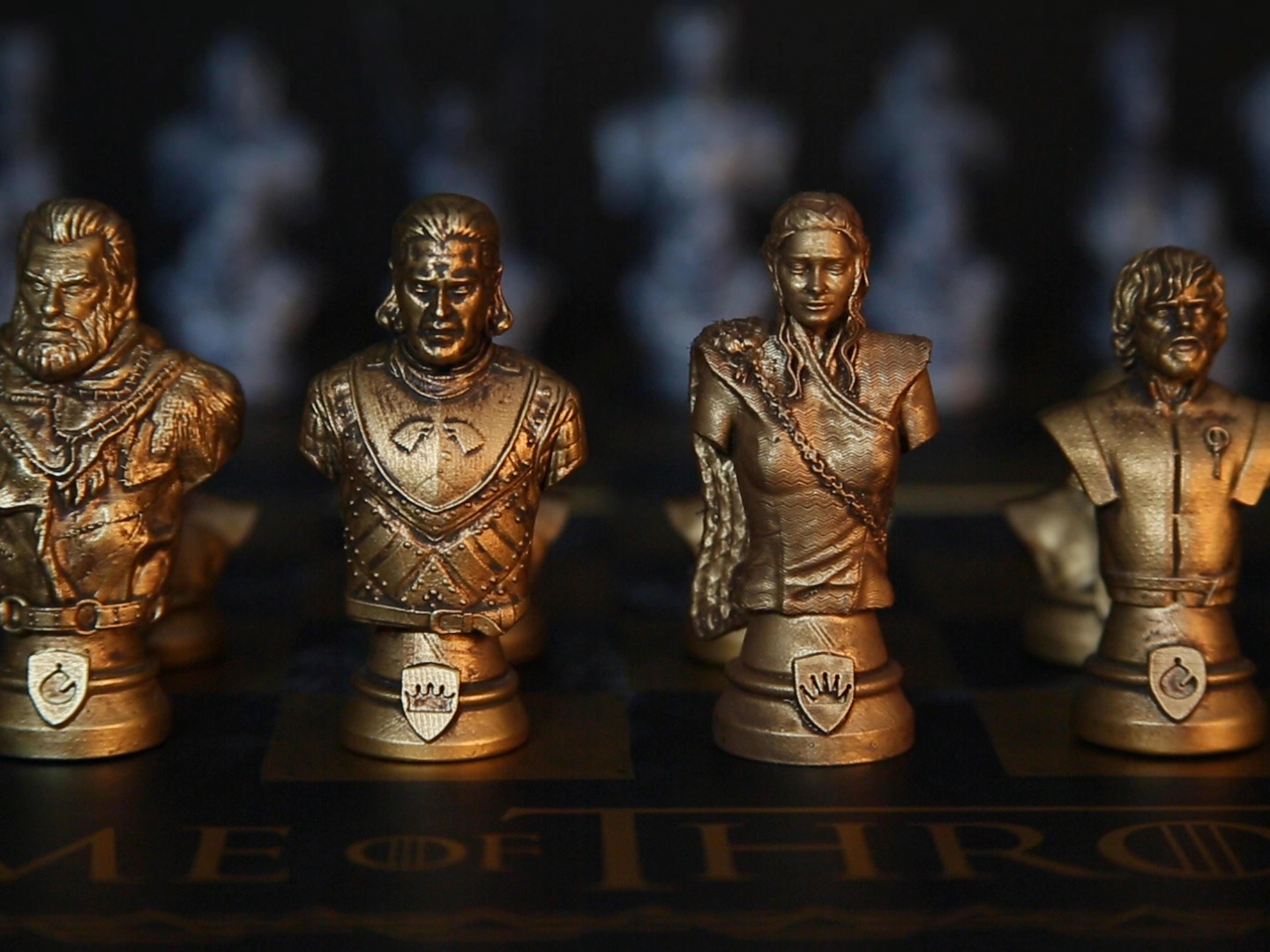 Game Of Thrones Game Of Thrones Collector S Chess Set Clios