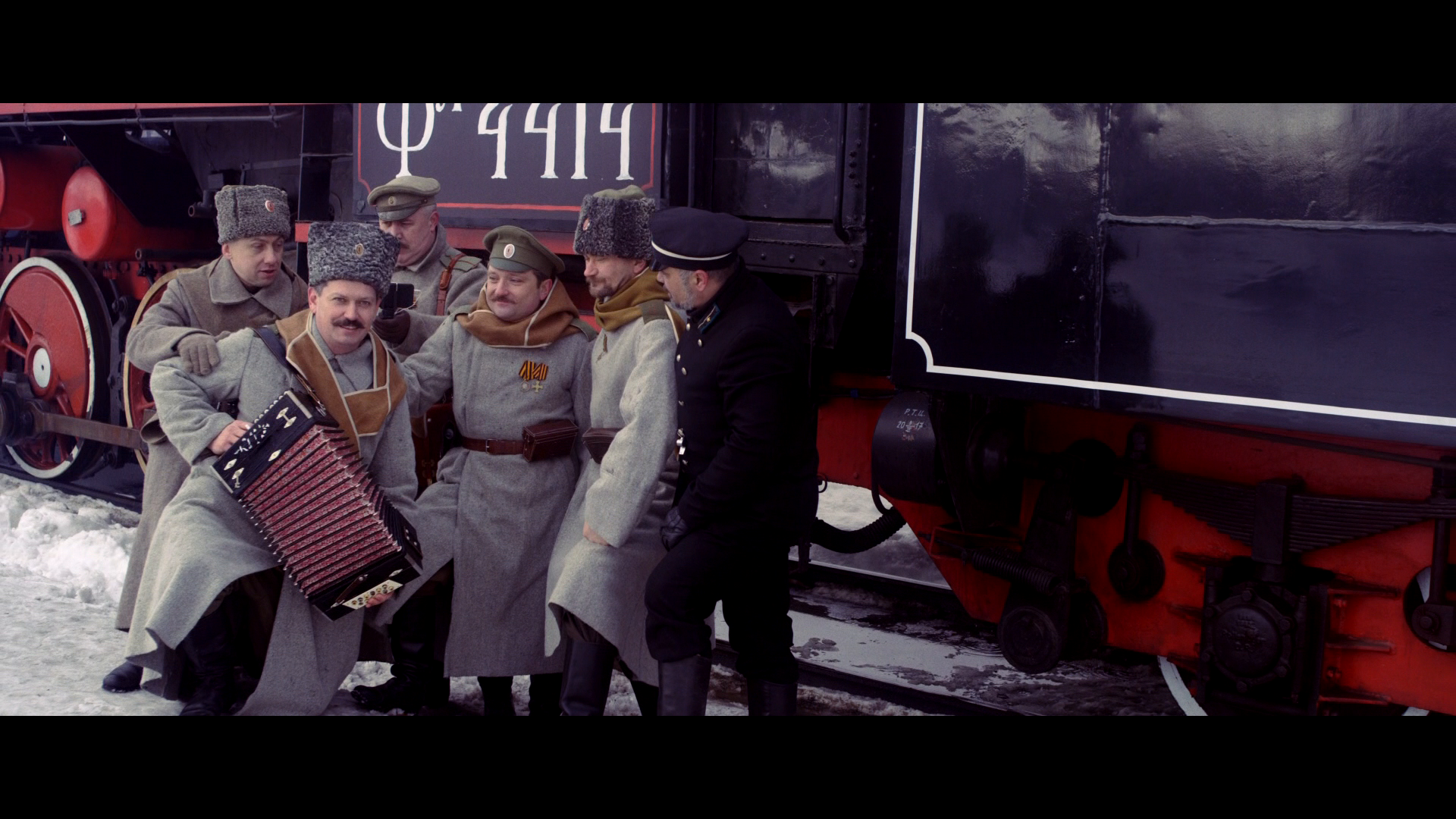 Thumbnail for #1917LIVE: Make selfie, not war